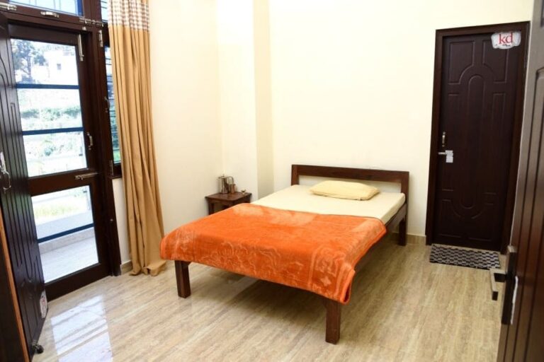 yogaadi_rooms-single