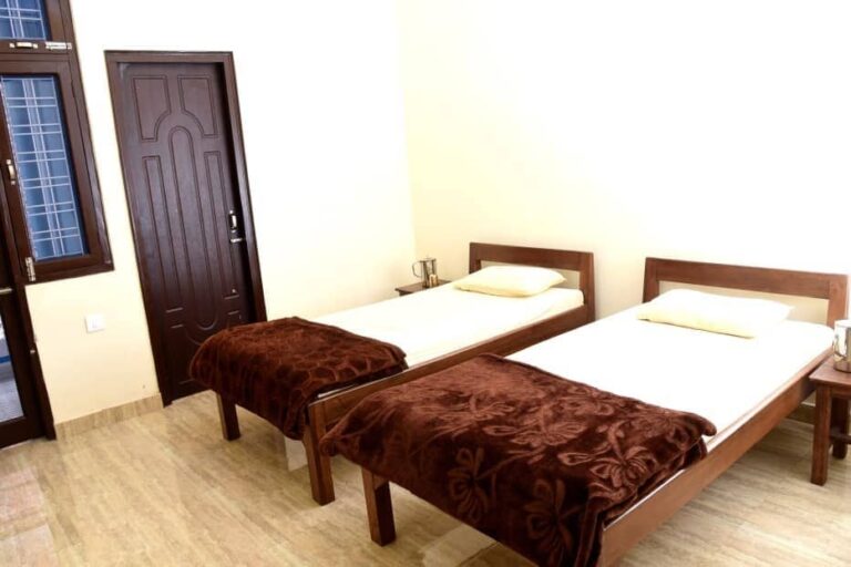 yogaadi_rooms-twin
